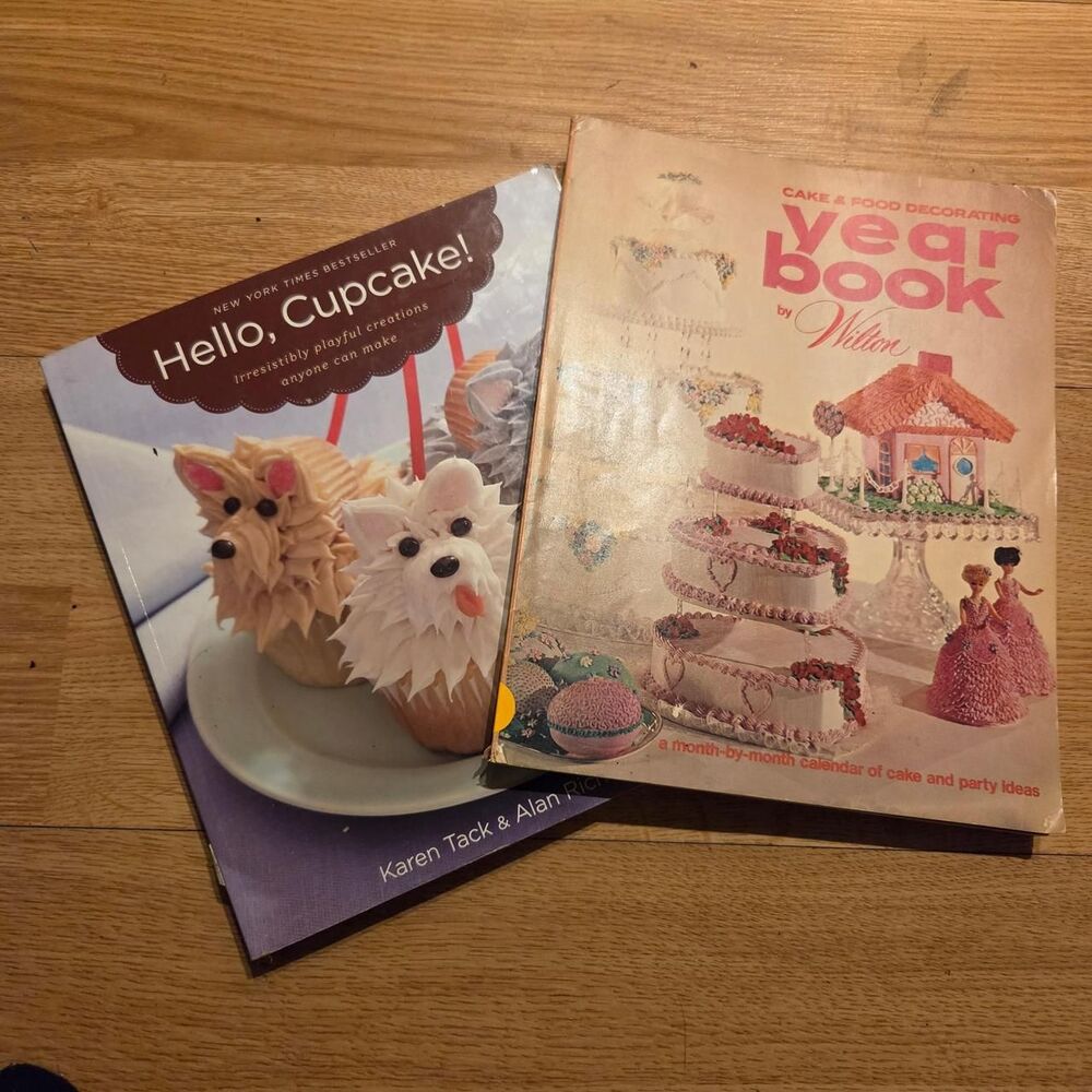 Wilton Cake Decorating &Hello Cupcake Book Lot cake cupcakes baking pastry chef